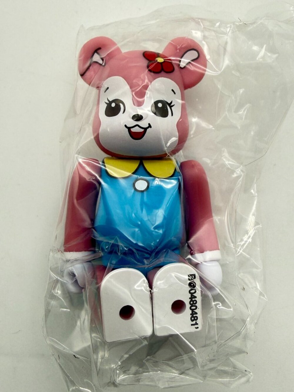 Bearbrick Series 48 SWIMMER Artist Bunny Secret Medicom 100% Figure